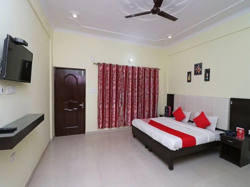 Hotel Love Kush By OYO Rooms - Image 1