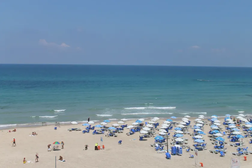 Hatzmaot - Bat Yam - Image 1