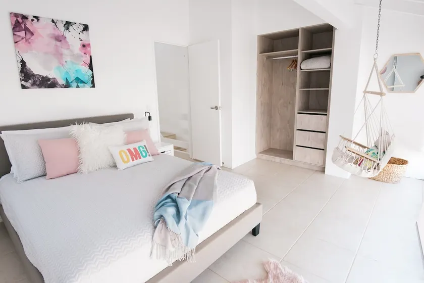 Unit 4 Weyba Lodge Noosa - Image 1