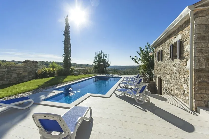 Villa Rosa - Image 1