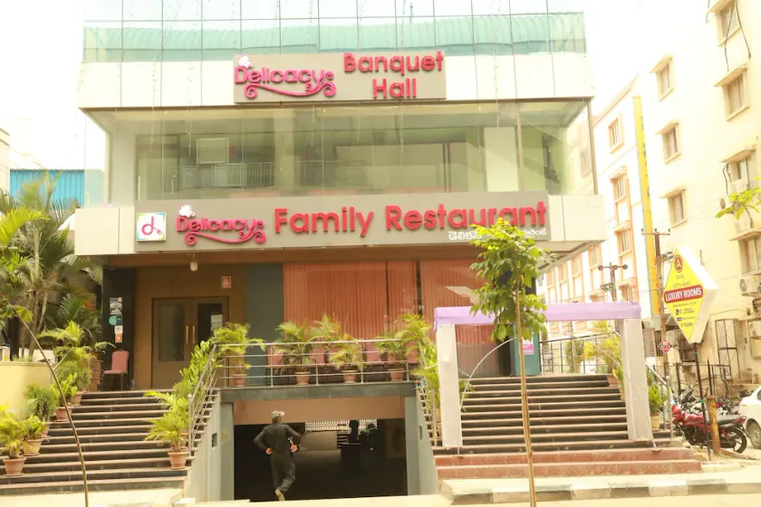 Hotel Aditya Grand - Image 1