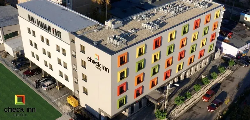 Hotel Check Inn - Image 1
