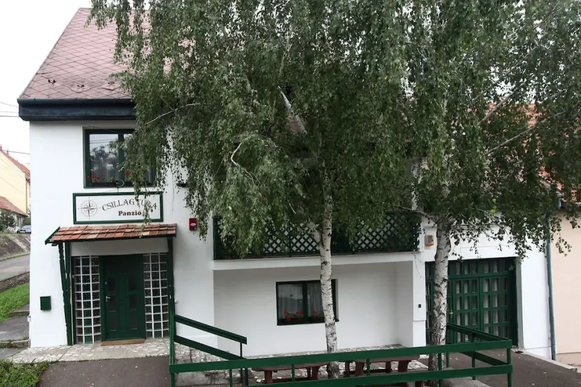 Csillagtúra Panzió - Image 1