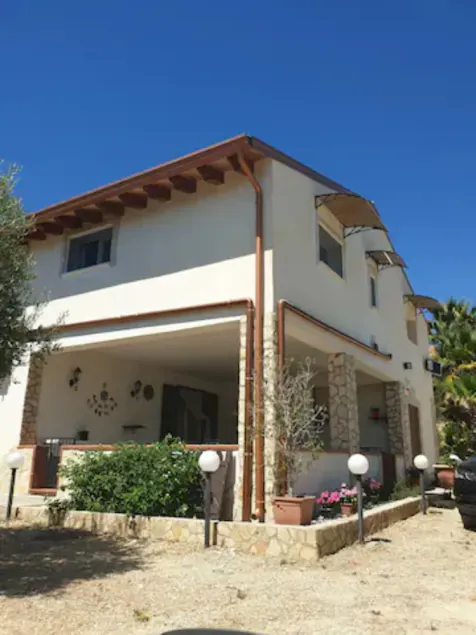 Saturn Flat In Villa Marisa With Swimming Pool - Image 1
