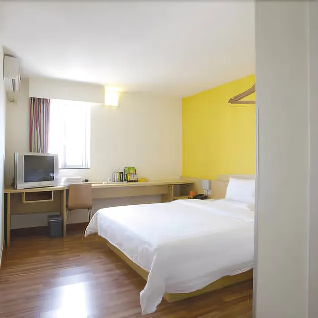 7Days Inn Chongqing Wanzhou Gaosuntang - Image 1