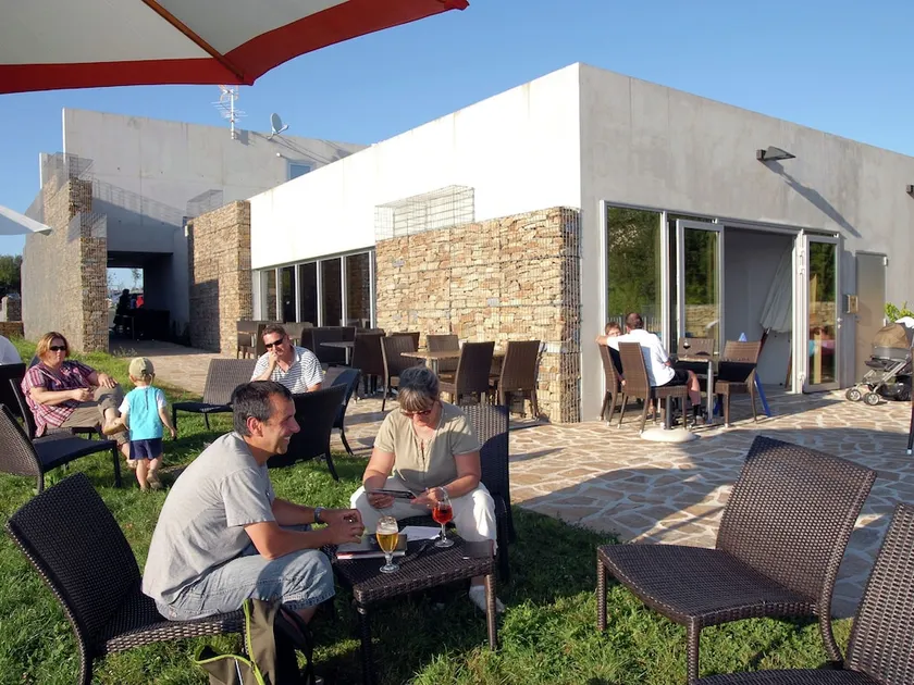 Nice holiday home in hilly landscape near Brive - Image 1