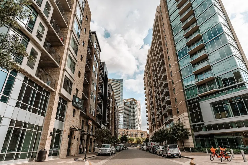 The Guild Downtown - Seaholm - Image 1