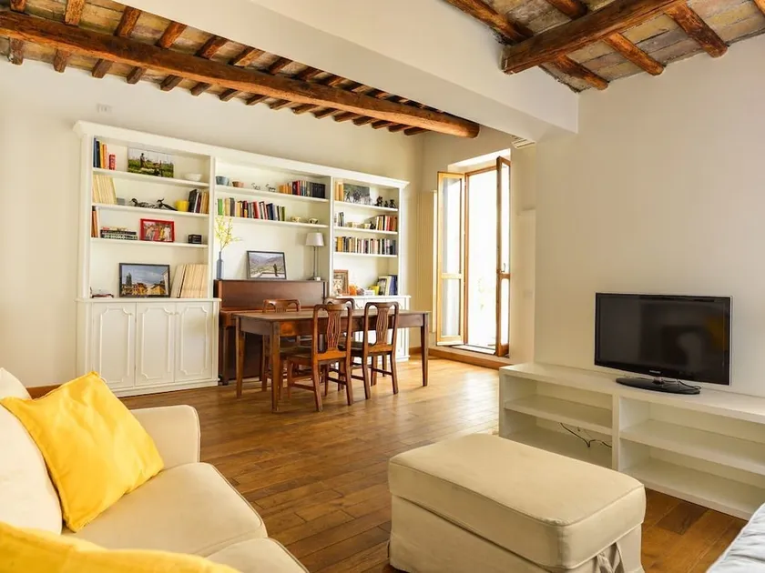 Monti Roof Terrace Apartment - Image 1