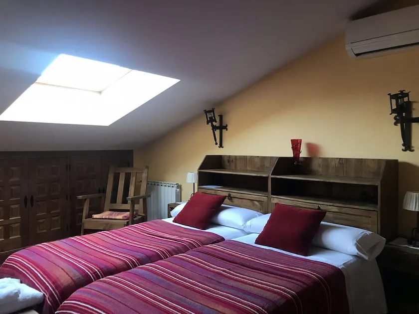 Casa Rural La Cadena - Image 1