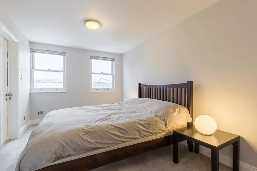 Stunning Spacious 3BD House With Garden - Sleeps 6 - Image 1