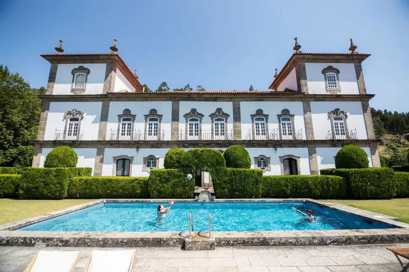 Casa das Torres Manor House - Image 1