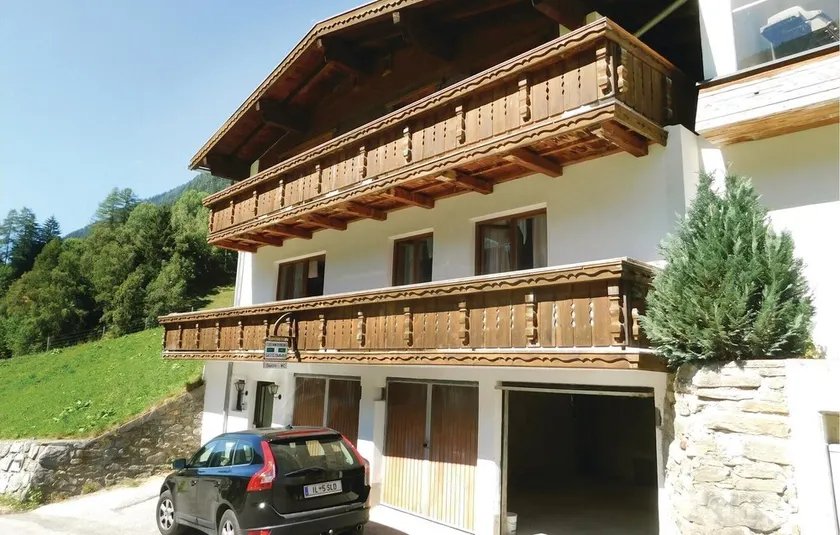 Stunning Home in Kappl With 5 Bedrooms and Wifi - Image 1