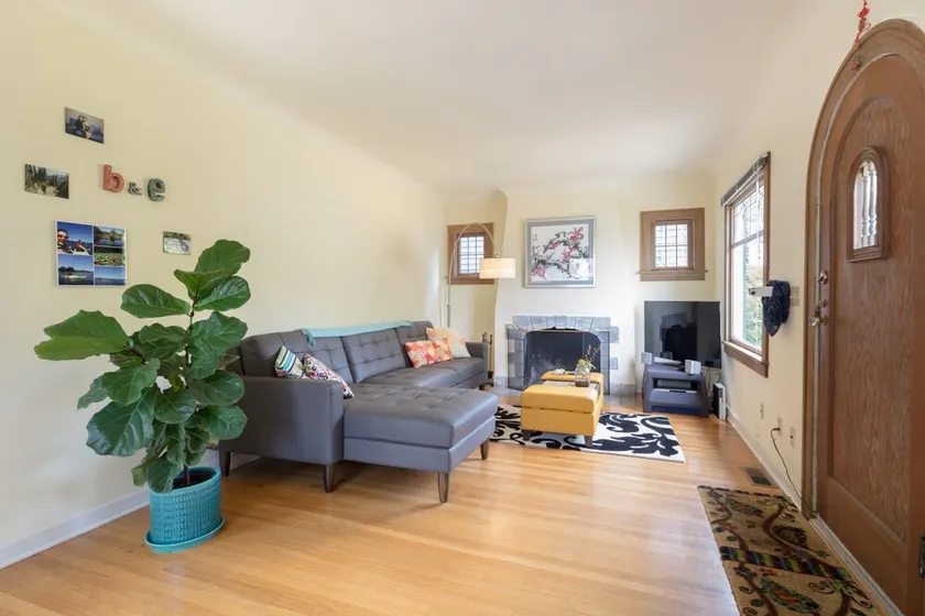 Spacious Greenlake Home minutes to UW - Image 1