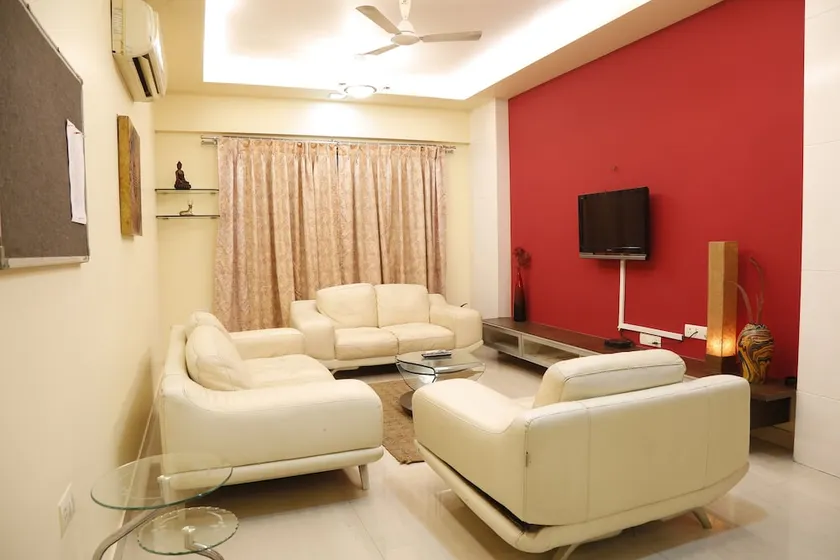 Seven Serviced Apartments Bandra - Image 1