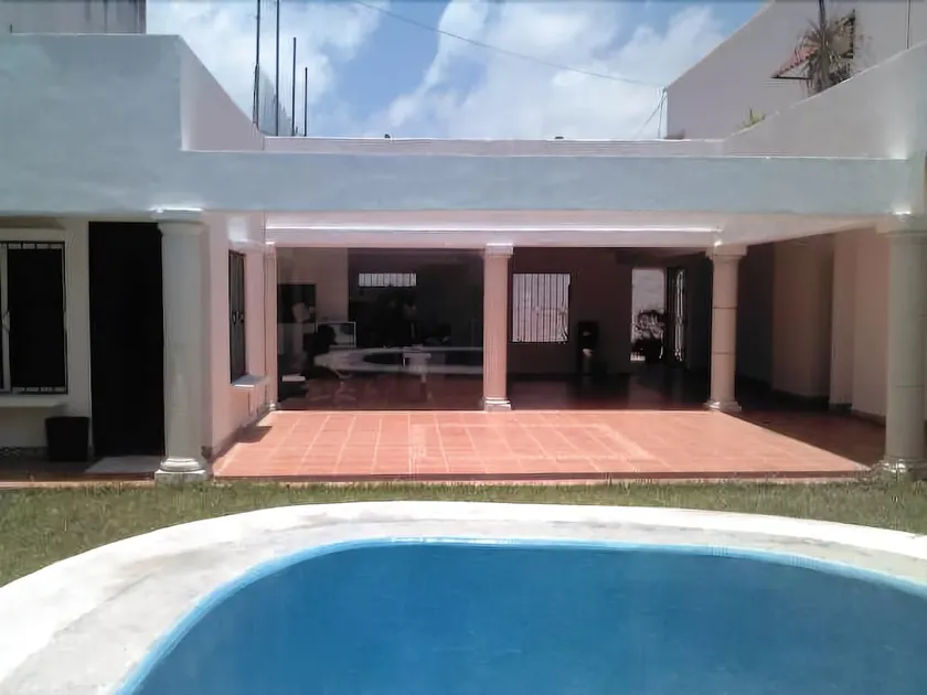 Suite Rosas - Image 1