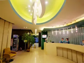 HanTing Hotel (Xuchang Cao Wei Ancient City Fat Donglai Popular Clothing Store) - Image 1