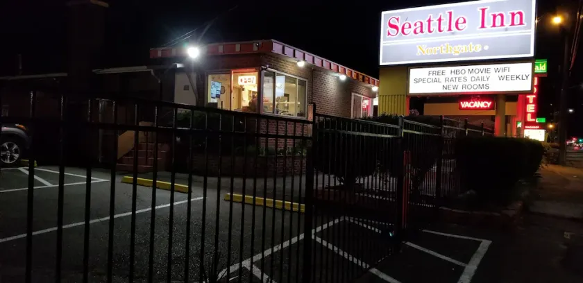Seattle Inn Northgate - Image 1