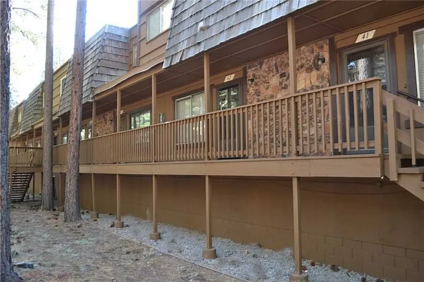 1200 #42 - 2 Br Condo - Image 1