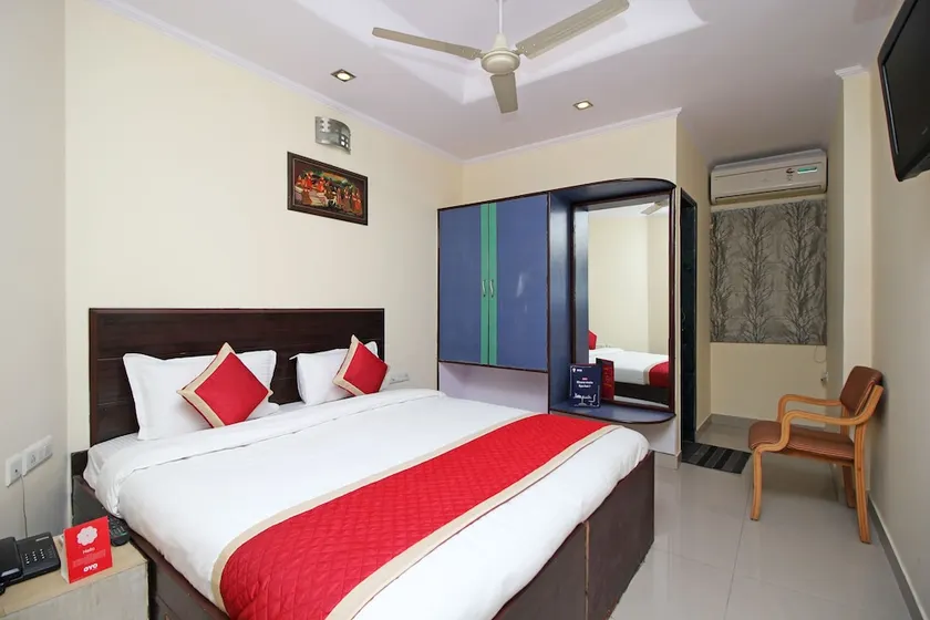 Hotel Chetram by OYO Rooms - Image 1