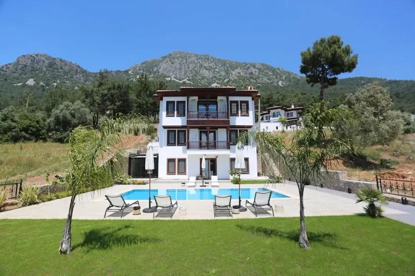 Alp Suites Safran - Image 1