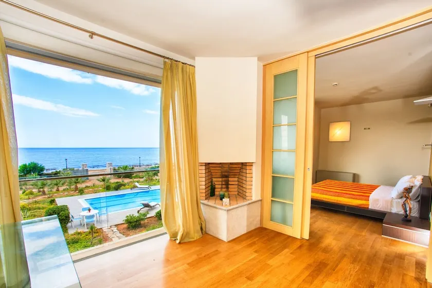 Cretan Beachfront Villas - Image 1