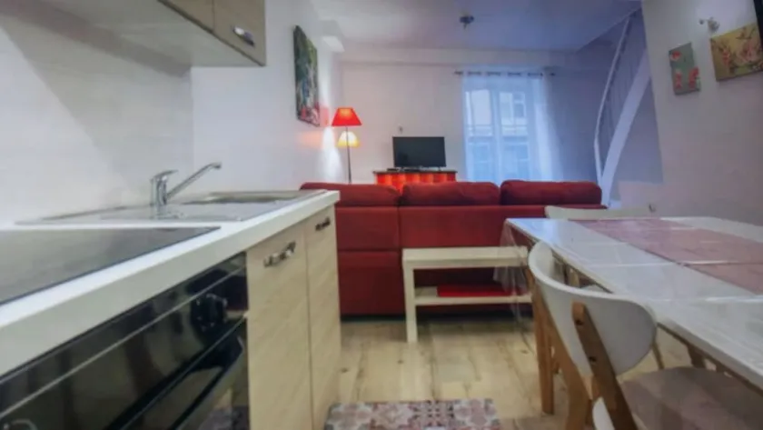 Splendide Duplex dans Maison de Ville - Image 1