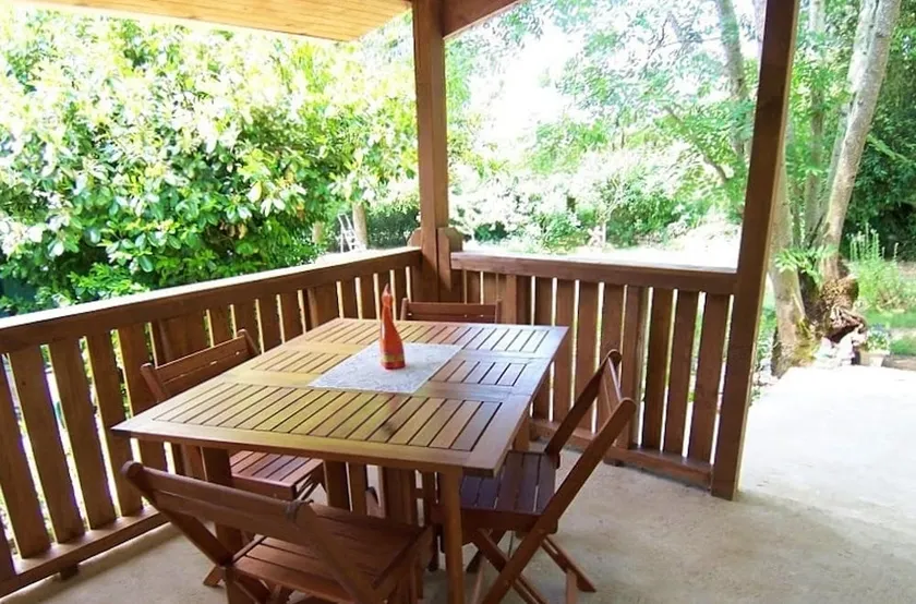 House With 2 Bedrooms in Lapeyrouse, With Wonderful Lake View, Enclosed Garden and Wifi - Image 1