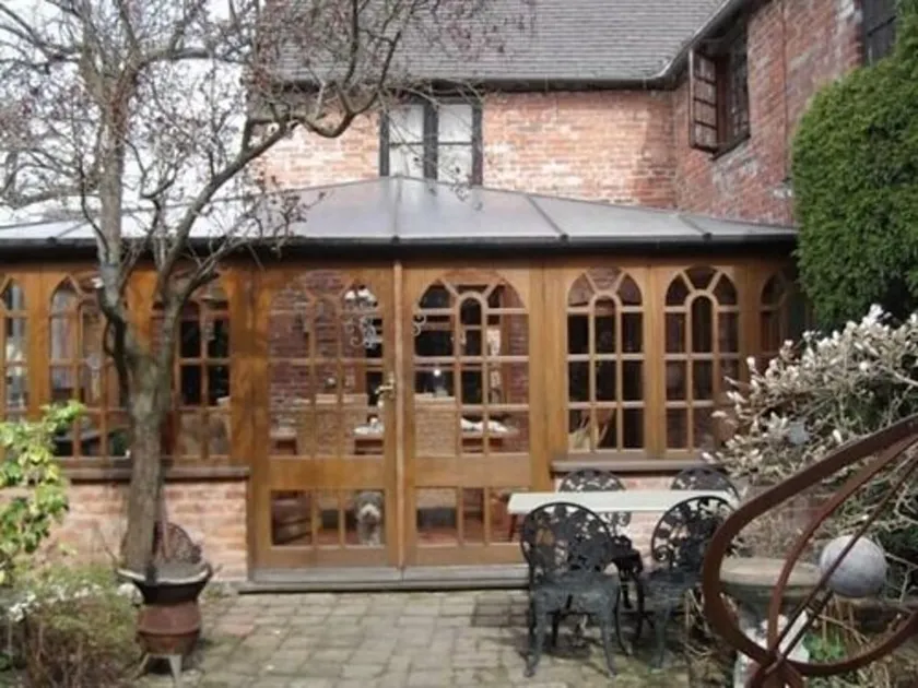 Smithy Studio B&B - Image 1