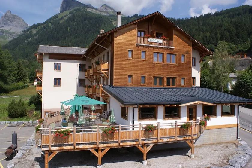 Le Petit Muveran Boutique Hotel - Image 1