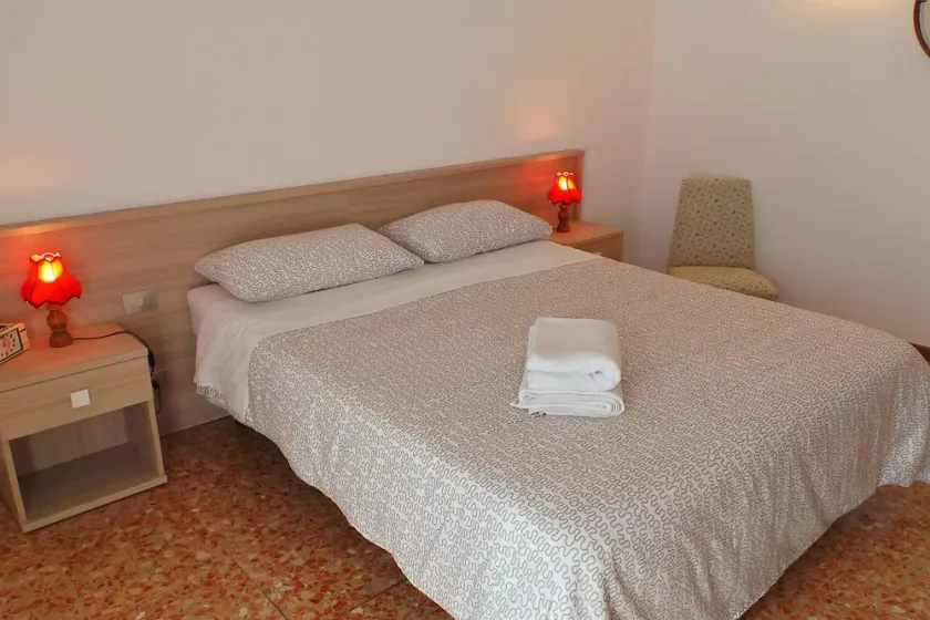 Luna Flexyrent Apartment - Image 1