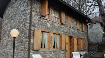 Rustico Grande Terreno - Image 1