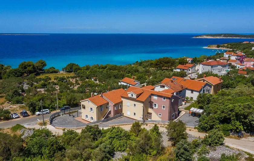 Awesome Apartment in Miholascica With 1 Bedrooms and Wifi - Image 1