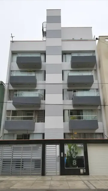 Guesthouse in Lima near Beach - Image 1