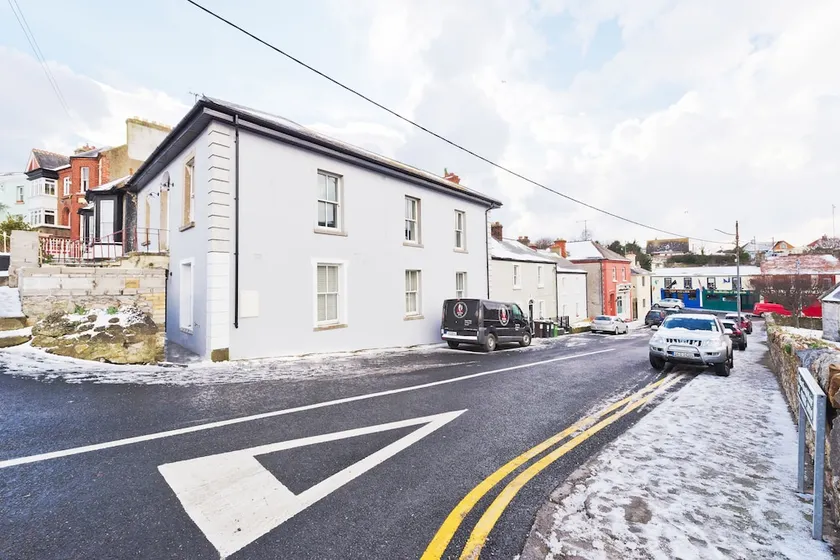 Sweet Inn - Gorgeous Howth I - Image 1