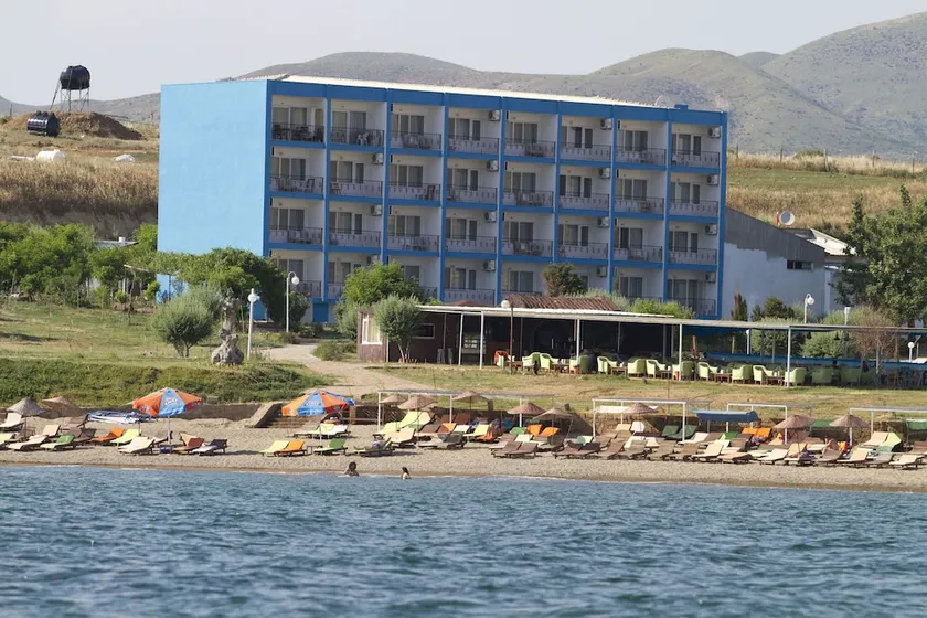 Mavisu Resort Hotel - Image 1