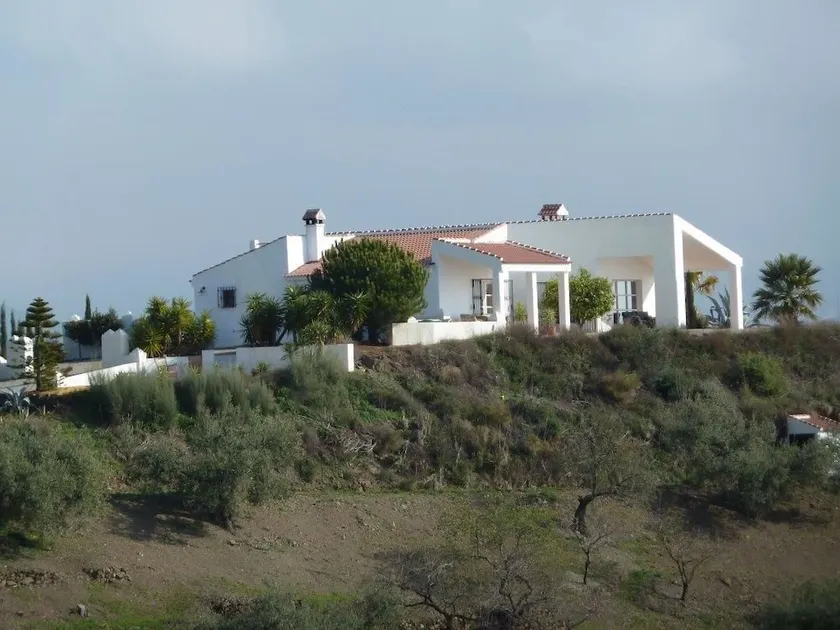 Finca Luna - Image 1