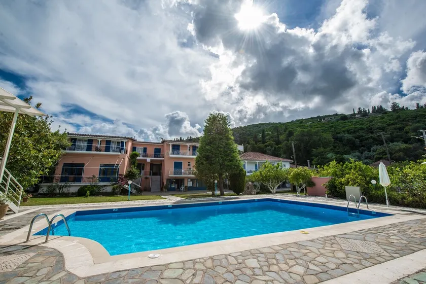 Lemon Garden Apartments - Image 1