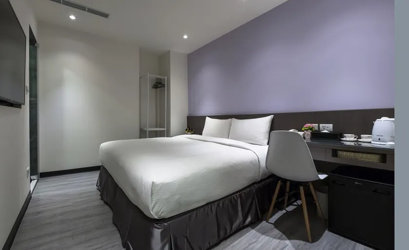 Yanping Stay - Image 1