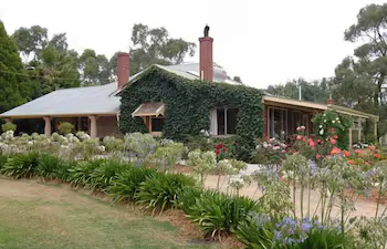 Barristers Block Vigneron's Villa - Image 1