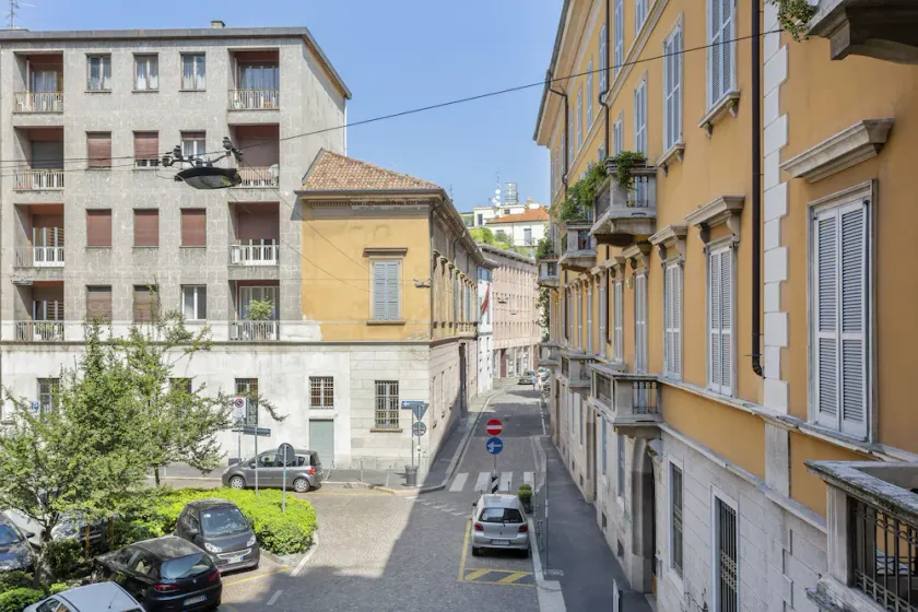 Renovated Penthouse Duomo & Via Torino - Image 1