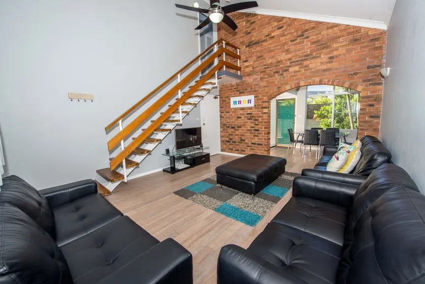 The Pines 8 - Shoal Bay - Image 1