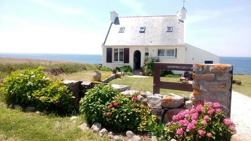 House With 4 Bedrooms in Lampaul-plouarzel, With Wonderful sea View an - Image 1