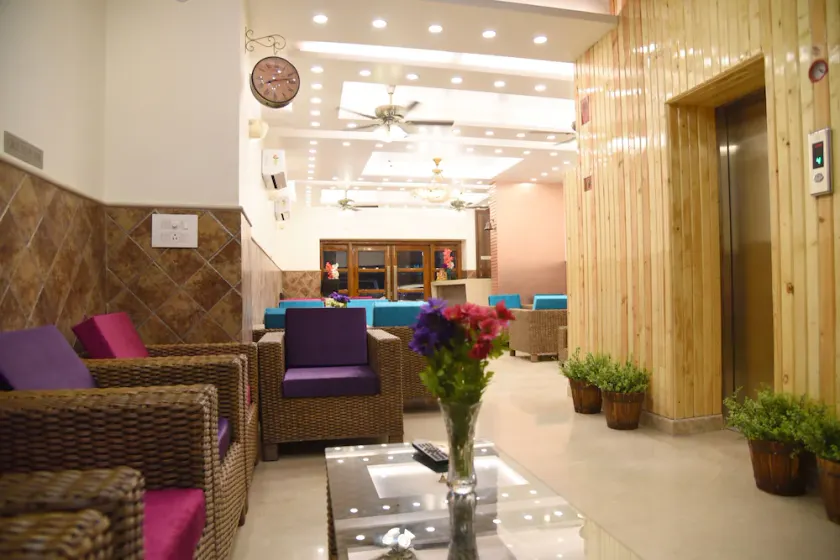 Atlanta at New Delhi Train Station - Hostel - Image 1
