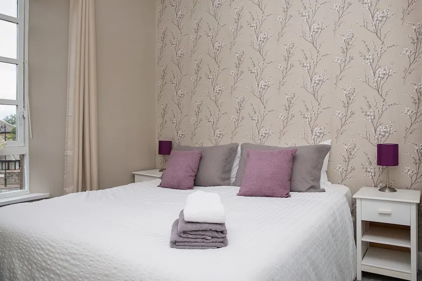 Prestwick Town Center Flat - Image 1