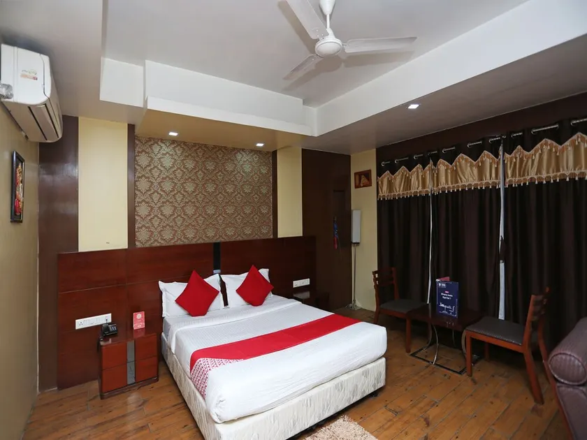 Ambassador Hotel By OYO Rooms - Image 1