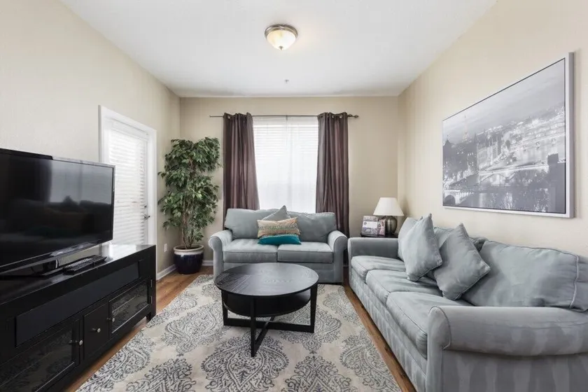 Modern Vacation Apartment 3 Bedroom Condo - Image 1