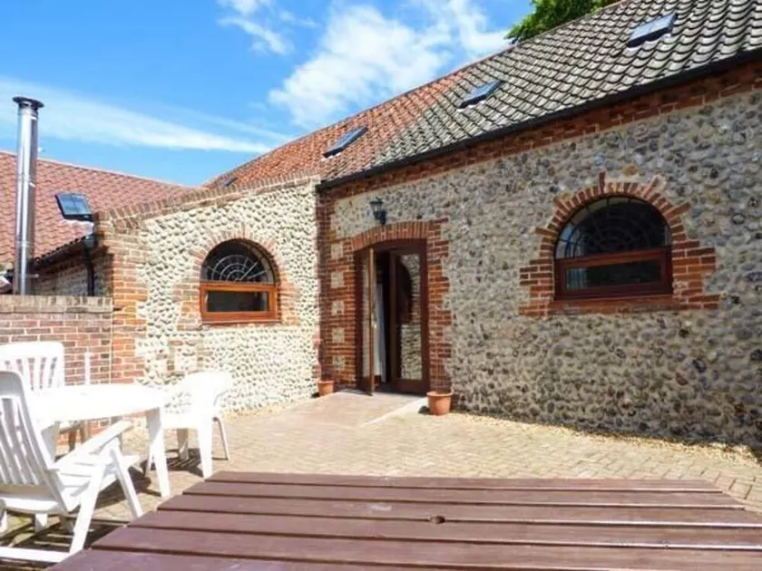 Beech Barn - Image 1