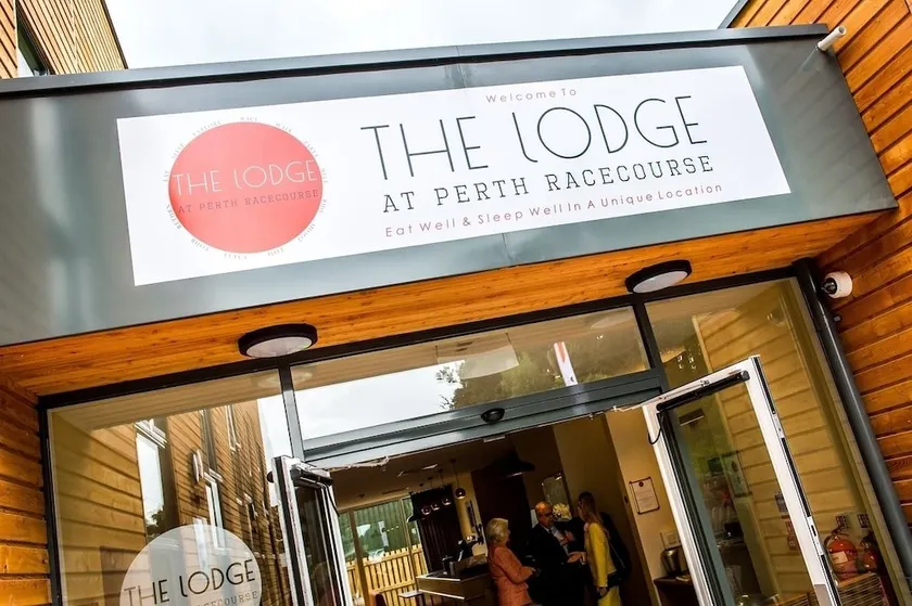 The Lodge At Perth Racecourse - Image 1