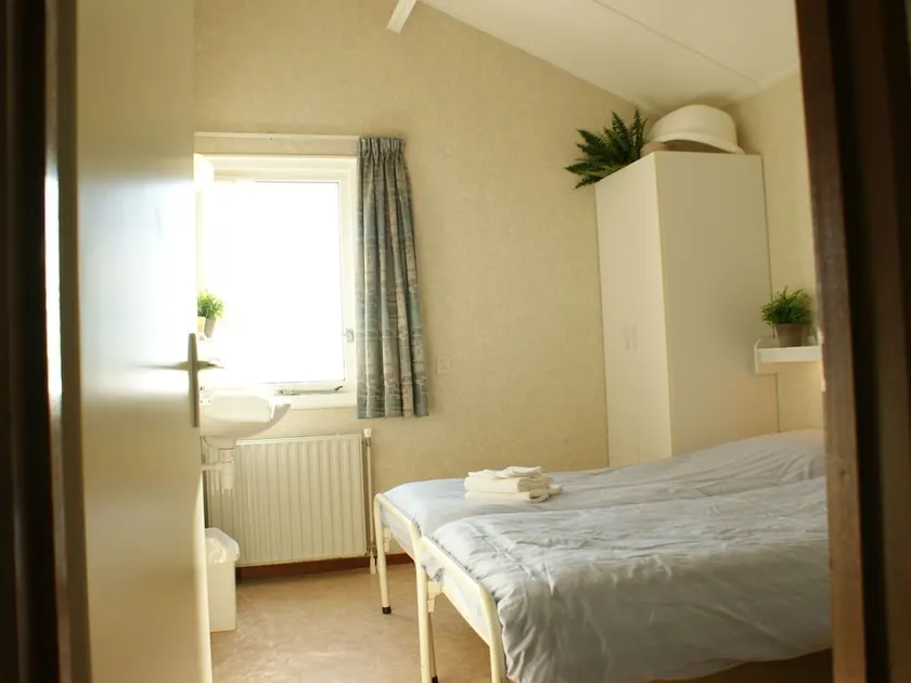 Detached Bungalow With a Terrace, Near Small Beach - Image 1