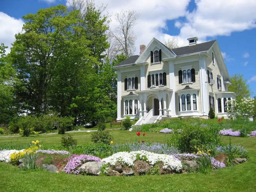 Blair House Heritage Breakfast Inn - Image 1